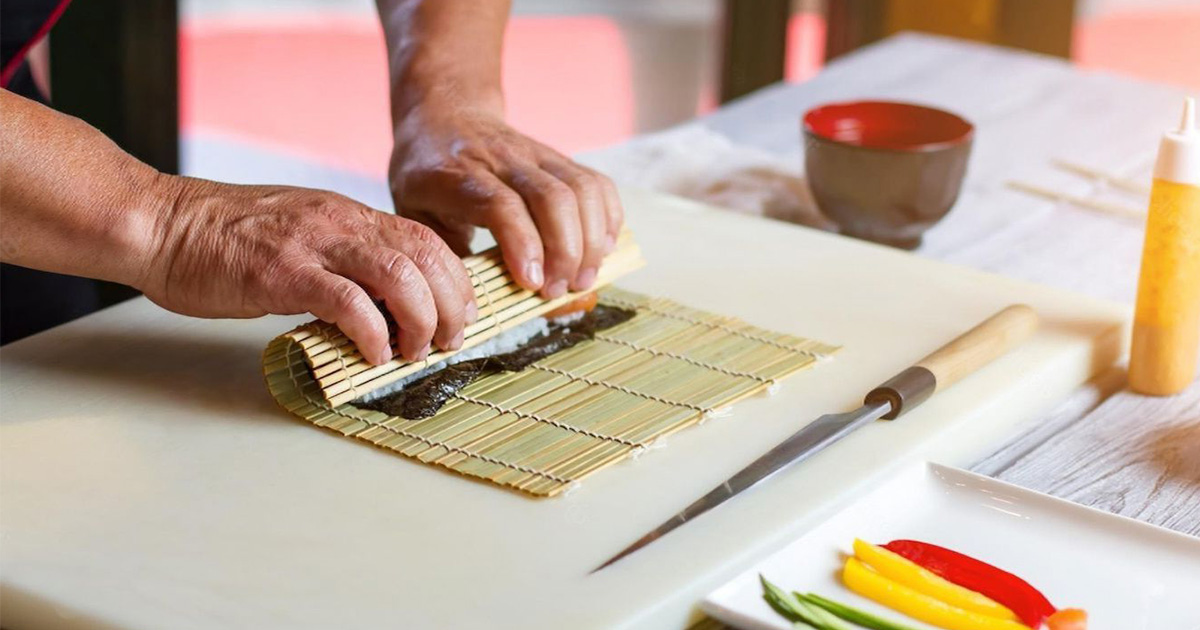 Wie man hausgemachtes Sushi zubereitet