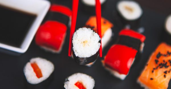 6 boas razões para preparar maki caseiro